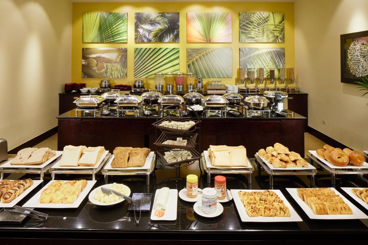 טומון Dusit Beach Resort Guam מראה חיצוני תמונה